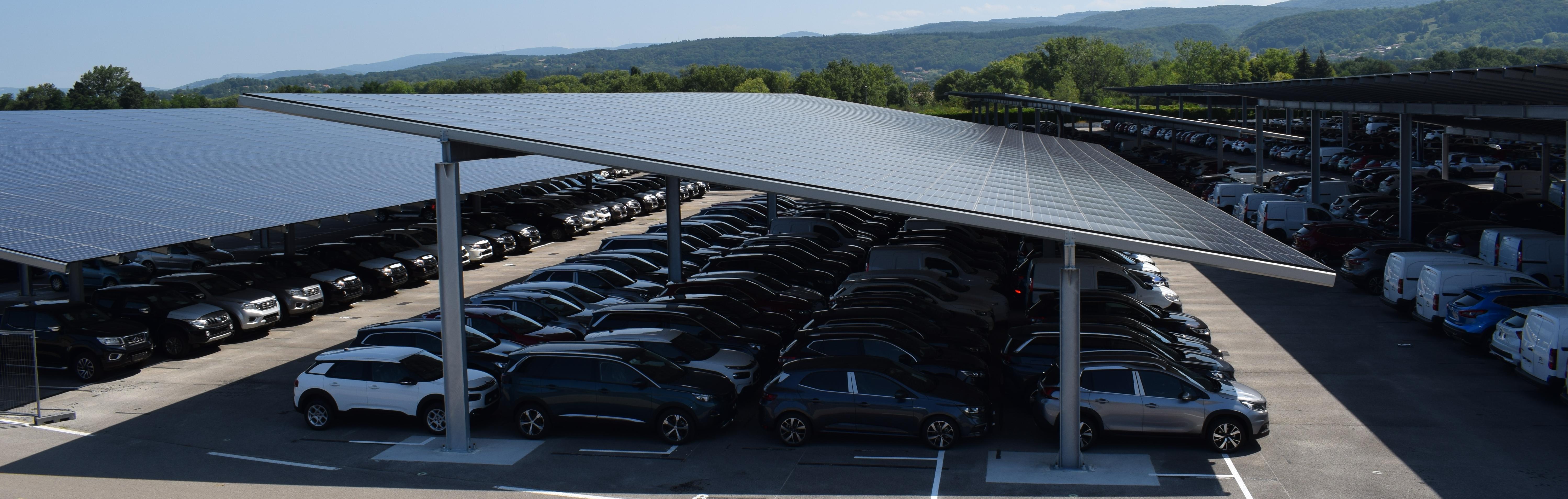 Ombrière de parking pour la production d'électricité solaire